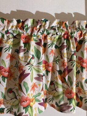 HANDMADE HUMMINGBIRD COTTON VALANCE, 42 X 15 INCHES